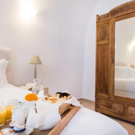 Luxury Santorini 2 Bedrooms Lucy With Spacious Terrace * Pýrgos