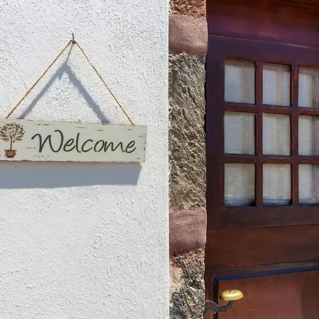 Luxury Santorini 2 Bedrooms Lucy With Spacious Terrace Villa