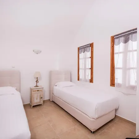 Villa Luxury Santorini 2 Bedrooms Lucy With Spacious Terrace *